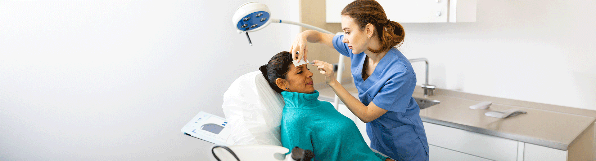 Best Aesthetic and Hair Restoration Clinic in Old Airport Road, Bangalore | Manipal Hospitals