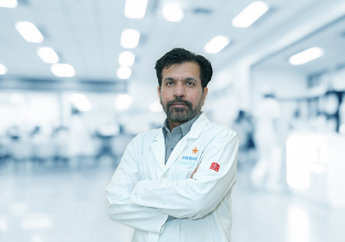 Dr. (Prof) Virender Kumar Gehlawat | Pediatric Cardiac & Intensive Care Expert in Dwarka, Delhi | Manipal Hospitals