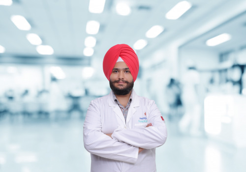 Dr. Gurnoor Singh | Top Neonatologist in Patiala | Manipal Hospitals