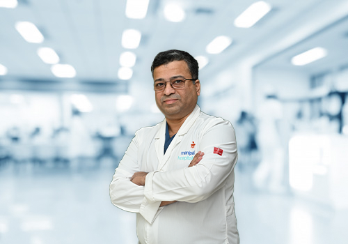 Dr. Dipanjan Chatterjee | Best Critical Care Medicine Doctor in EM Bypass Kolkata | Manipal Hospitals