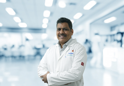 Dr. Naveen M Nayak | Best Nephrology Specialist at Millers Road, Bangalore | Manipal Hospitals