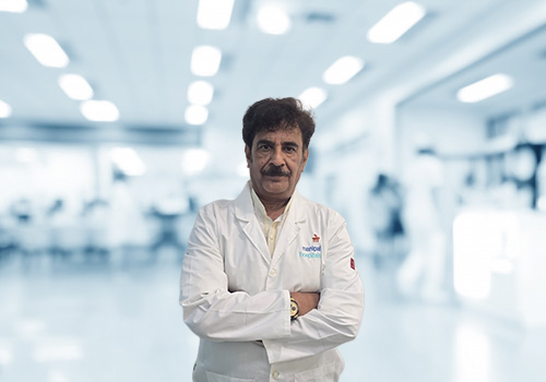Dr. Neerav Tyagi | Best Pulmonologist in Ghaziabad | Manipal Hospitals