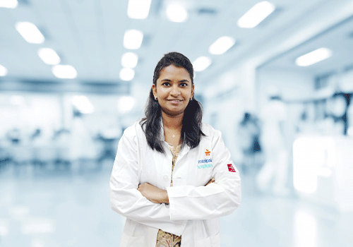 Dr. Nikila P | Best Ophthalmologist in Salem | Manipal Hospitals