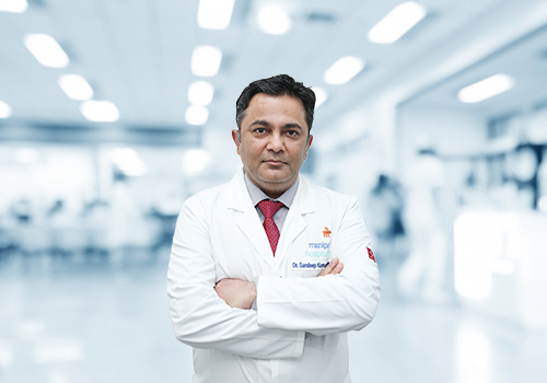 Dr. Sandeep Kumar Mohan | Surgical & Robotic Oncologist in Gurugram | Manipal Hospitals